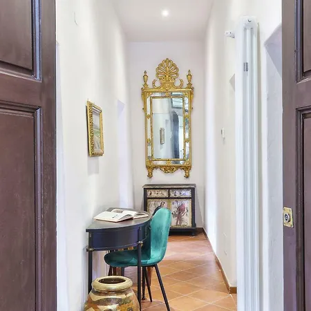 Tucano Apartment *